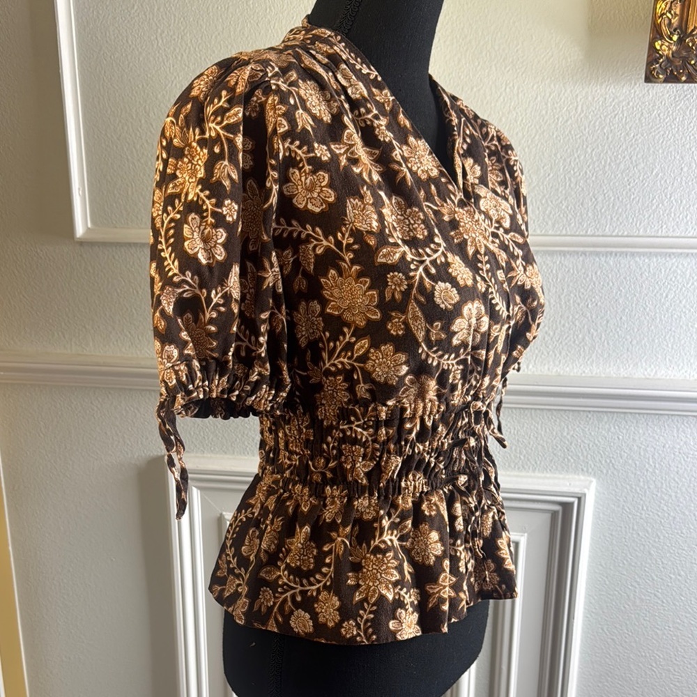 DEREK LAM 10 CROSBY
Rhea Printed Linen Blend Top - Picture 6 of 10